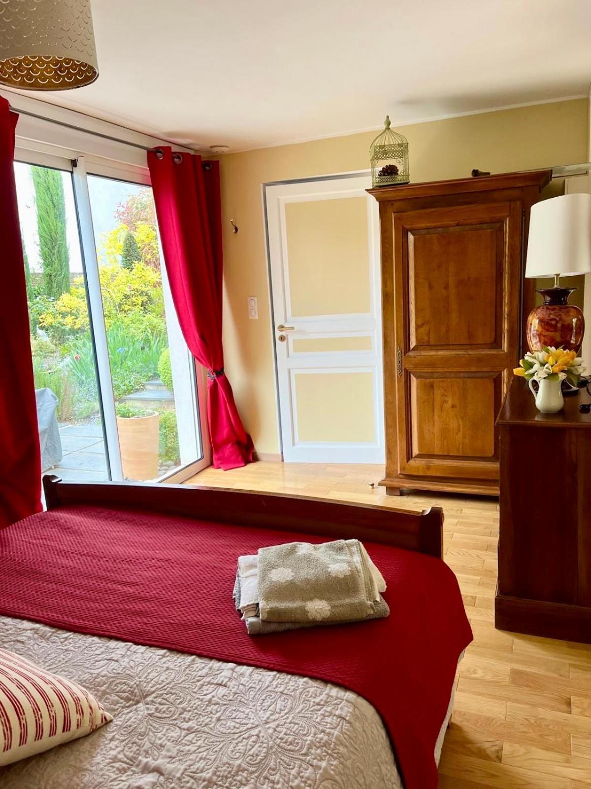 Gite Chez Madeleine Appartement Louhans Buitenkant foto