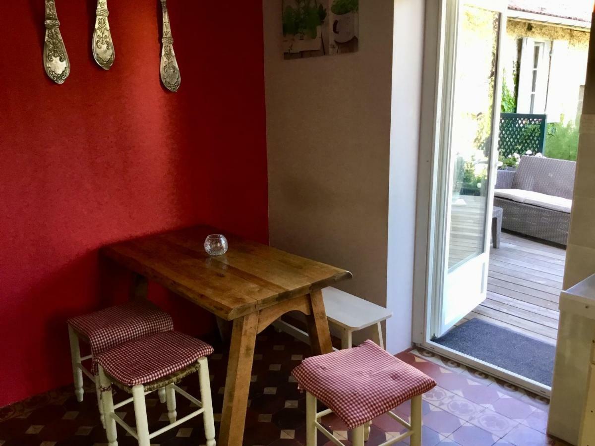Gite Chez Madeleine Appartement Louhans Buitenkant foto